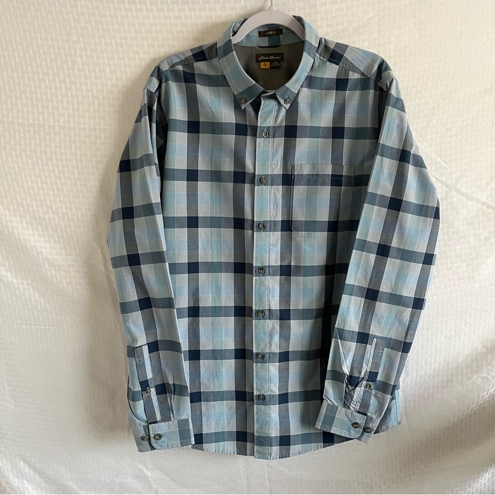 Eddie Bauer Classic Fit Long Sleeve Button Down Shirt Blue Plaid Size TL Vented